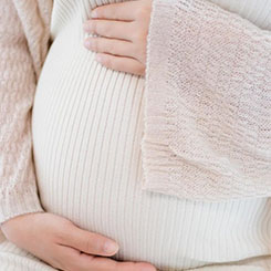 该图片疑似🍂AI生🚚成 中美A🎨代孕哪里好I的尖峰对决，决🚑定着未来世界🕺